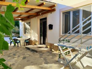 Ferienhaus für 4 Personen (95 m²) in Mundanije