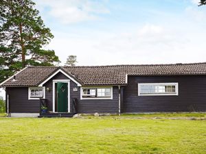 24047577-Ferienhaus-5-Munkedal-300x225-3