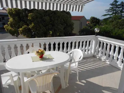 Ferienhaus für 12 Personen (150 m²) in Muntić 4/10
