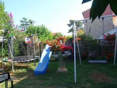 Ferienhaus für 12 Personen (150 m²) in Muntić 8/10