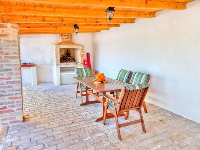 Ferienhaus für 7 Personen (120 m²) in Muntić 9/10