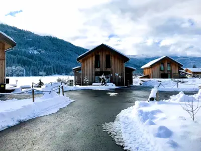 Außenseite Ferienhaus [Winter]