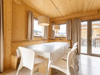 DiningRoom