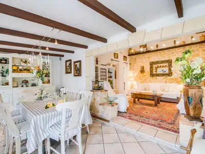 DiningRoom