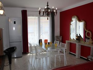 23508932-Ferienhaus-6-Narbonne-300x225-3