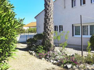 23838869-Ferienhaus-8-Narbonne-300x225-1