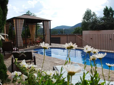PoolOfHouse