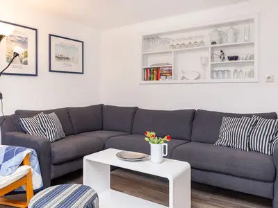 Sofa im kleinen Haus auf Amrum
