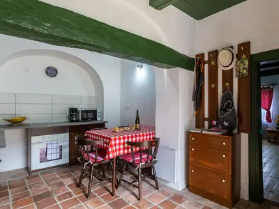 Küche und Essbereich