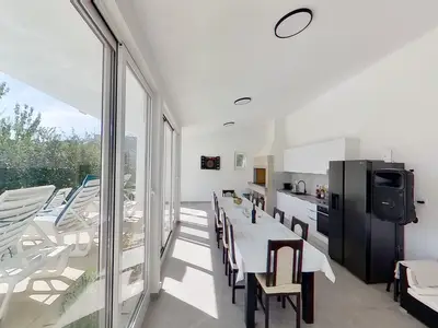 DiningRoom