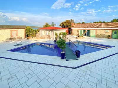 pool
