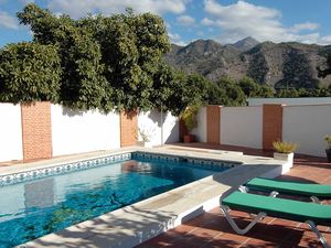 23057751-Ferienhaus-6-Nerja-300x225-1