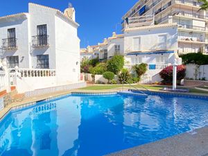 23554238-Ferienhaus-6-Nerja-300x225-0