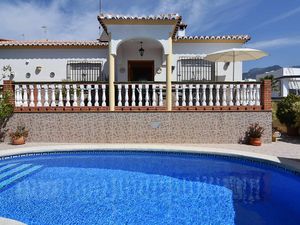 23058411-Ferienhaus-6-Nerja-300x225-2