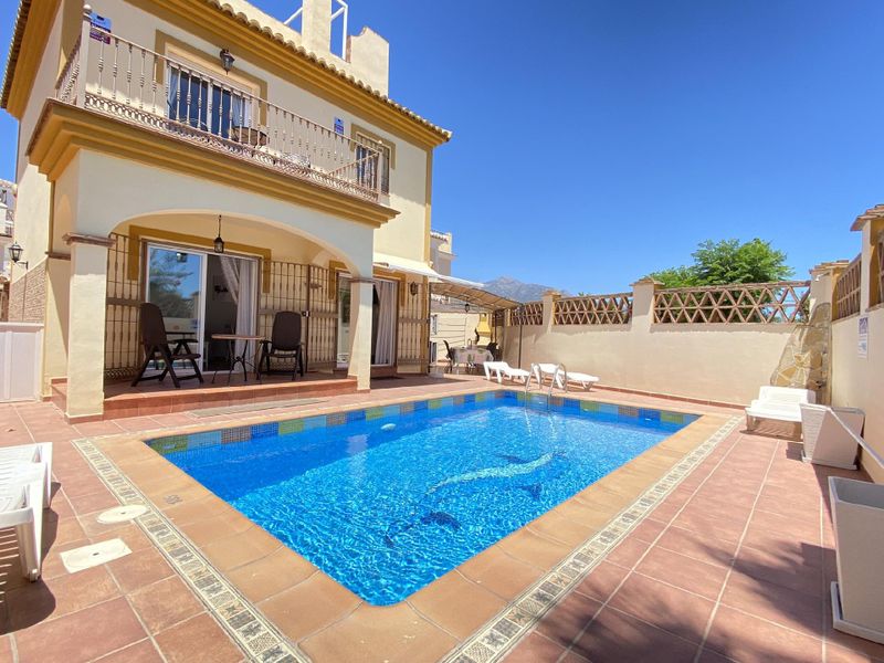 23554592-Ferienhaus-6-Nerja-800x600-0