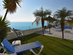 23058109-Ferienhaus-6-Nerja-300x225-2