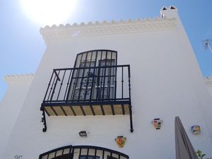 23554209-Ferienhaus-6-Nerja-300x225-1