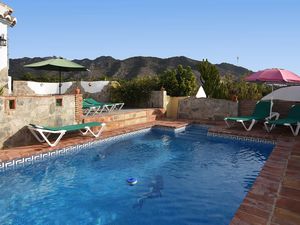 23368068-Ferienhaus-6-Nerja-300x225-1