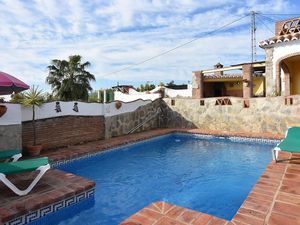 23368068-Ferienhaus-6-Nerja-300x225-2