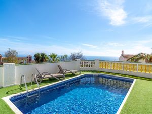 23554741-Ferienhaus-5-Nerja-300x225-0