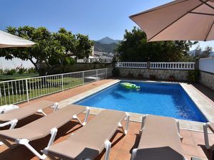 23058525-Ferienhaus-6-Nerja-300x225-1