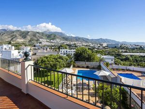 23058525-Ferienhaus-6-Nerja-300x225-3