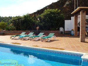 19343260-Ferienhaus-6-Nerja-300x225-1