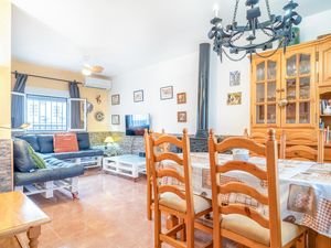 23758184-Ferienhaus-6-Nerja-300x225-4