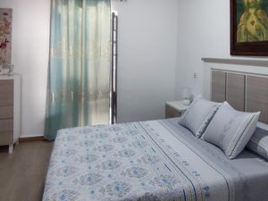 23763251-Ferienhaus-6-Nerja-300x225-2