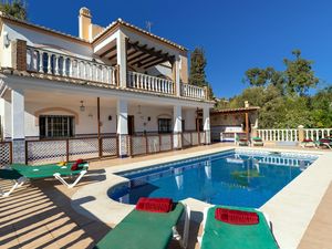 23058389-Ferienhaus-10-Nerja-300x225-1