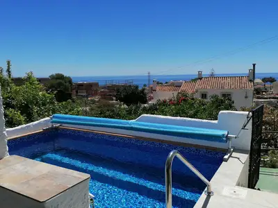 PoolOfHouse