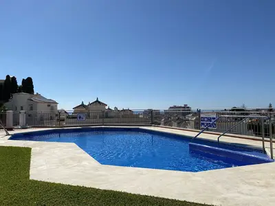 PoolOfHouse
