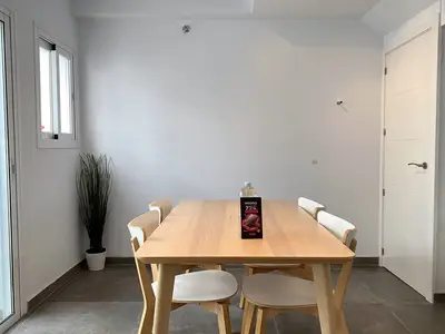 DiningRoom