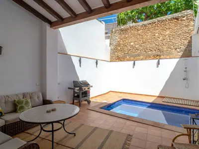 PoolOfHouse
