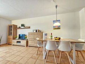 23882784-Ferienhaus-6-Neßmersiel-300x225-5