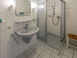 23916228-Ferienhaus-6-Neßmersiel-300x225-4