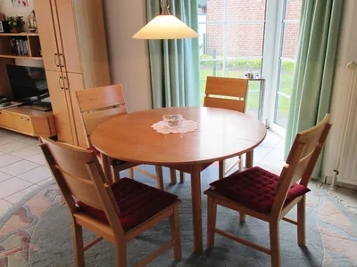 DiningRoom