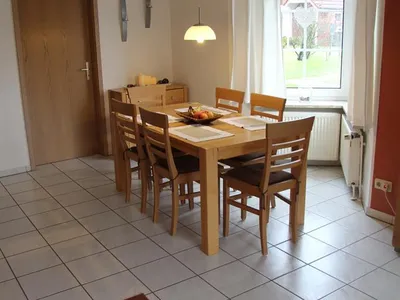 Esstisch