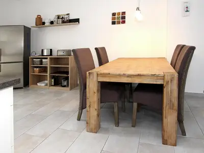 DiningRoom