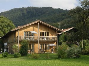 22514017-Ferienhaus-4-Neubeuern-300x225-0