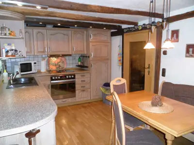 Küche mit Essplatz