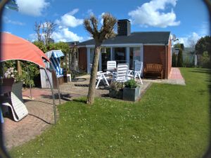 21525909-Ferienhaus-4-Neuharlingersiel-300x225-1