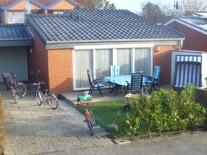 21525941-Ferienhaus-4-Neuharlingersiel-300x225-0