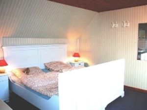 21525707-Ferienhaus-9-Neuharlingersiel-300x225-4