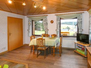 23854465-Ferienhaus-3-Neuhaus am Rennweg-300x225-3