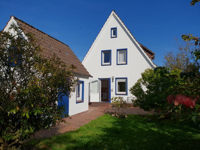 Ferienhaus Smustern Rückseite aus Garten