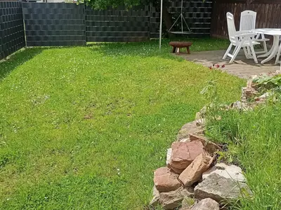 Ferienhaus Mittendrin Neuhütten Muhl Garten..