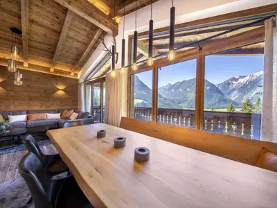 DiningRoom