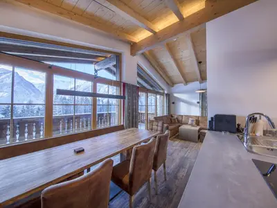 DiningRoom