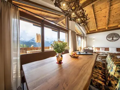 DiningRoom